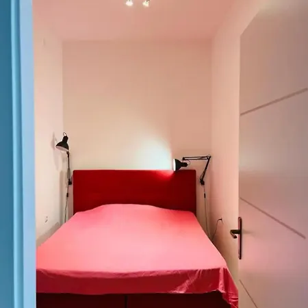 Apartment Cosy Near A River